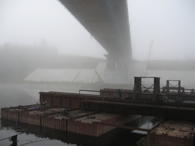 Подводно-технические работы по извлечению пролетной части металлических конструкций моста, обрушившегося в реку З.Двина на юго-западном обходе г. Витебск