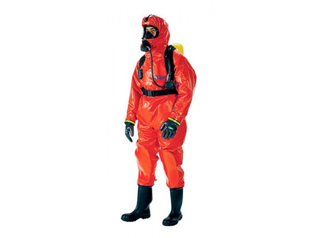 Защитные костюмы службы химической и радиационной защиты Пинского центра