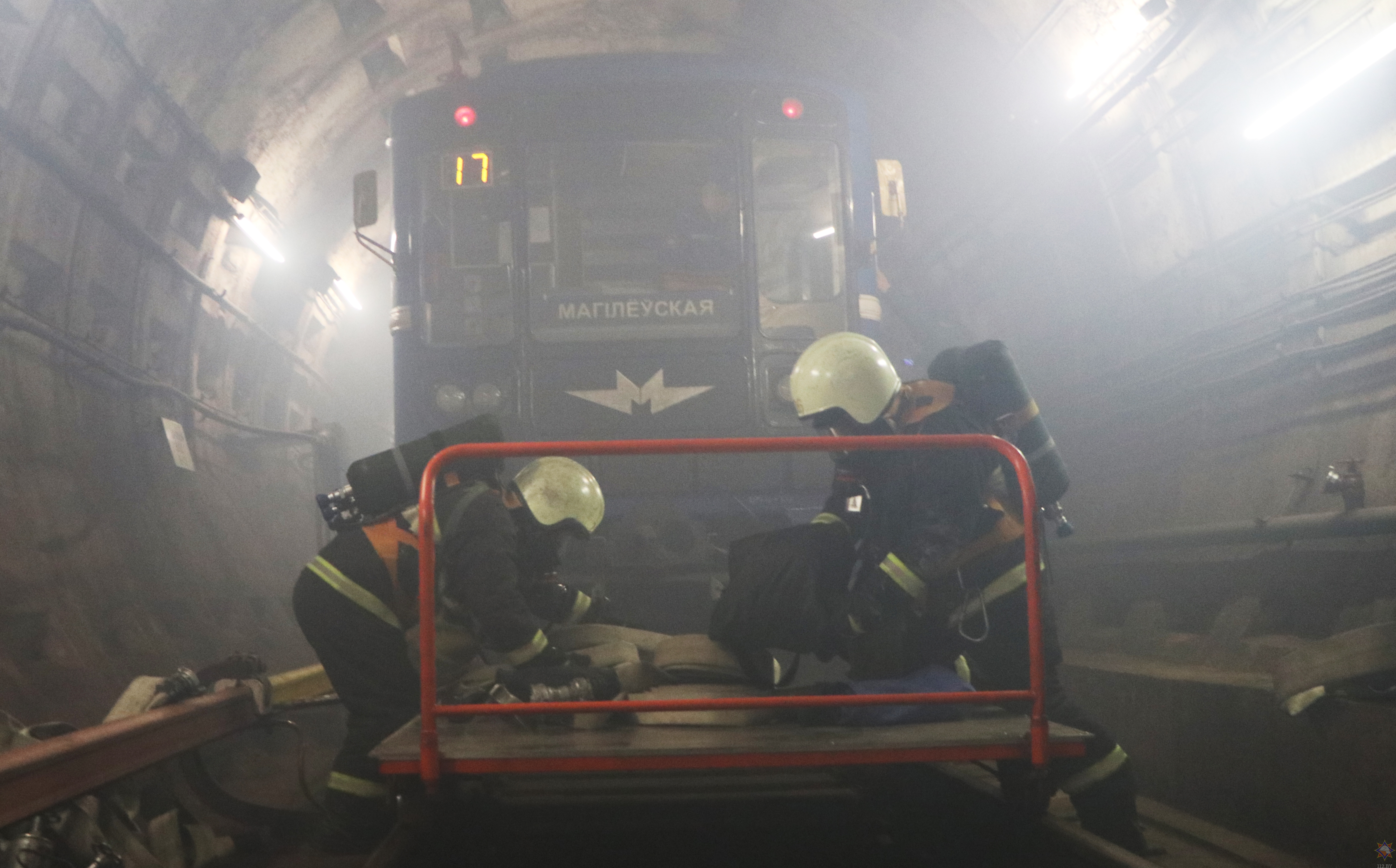 Спасатели провели учения в минском метро